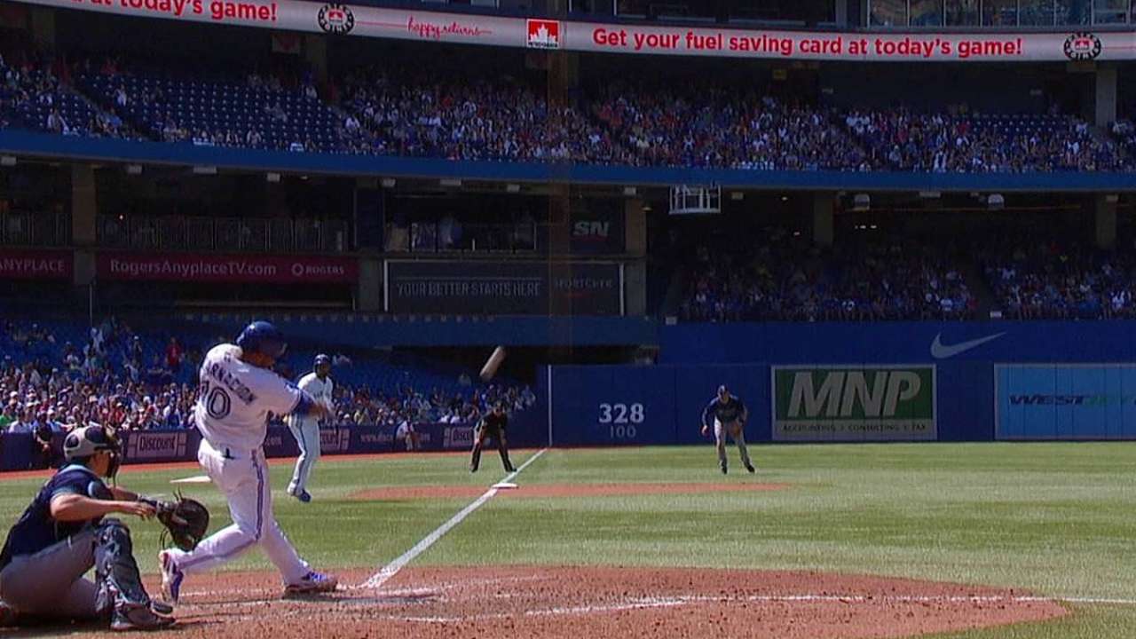 Encarnación conecta doble decisivo y gana Toronto