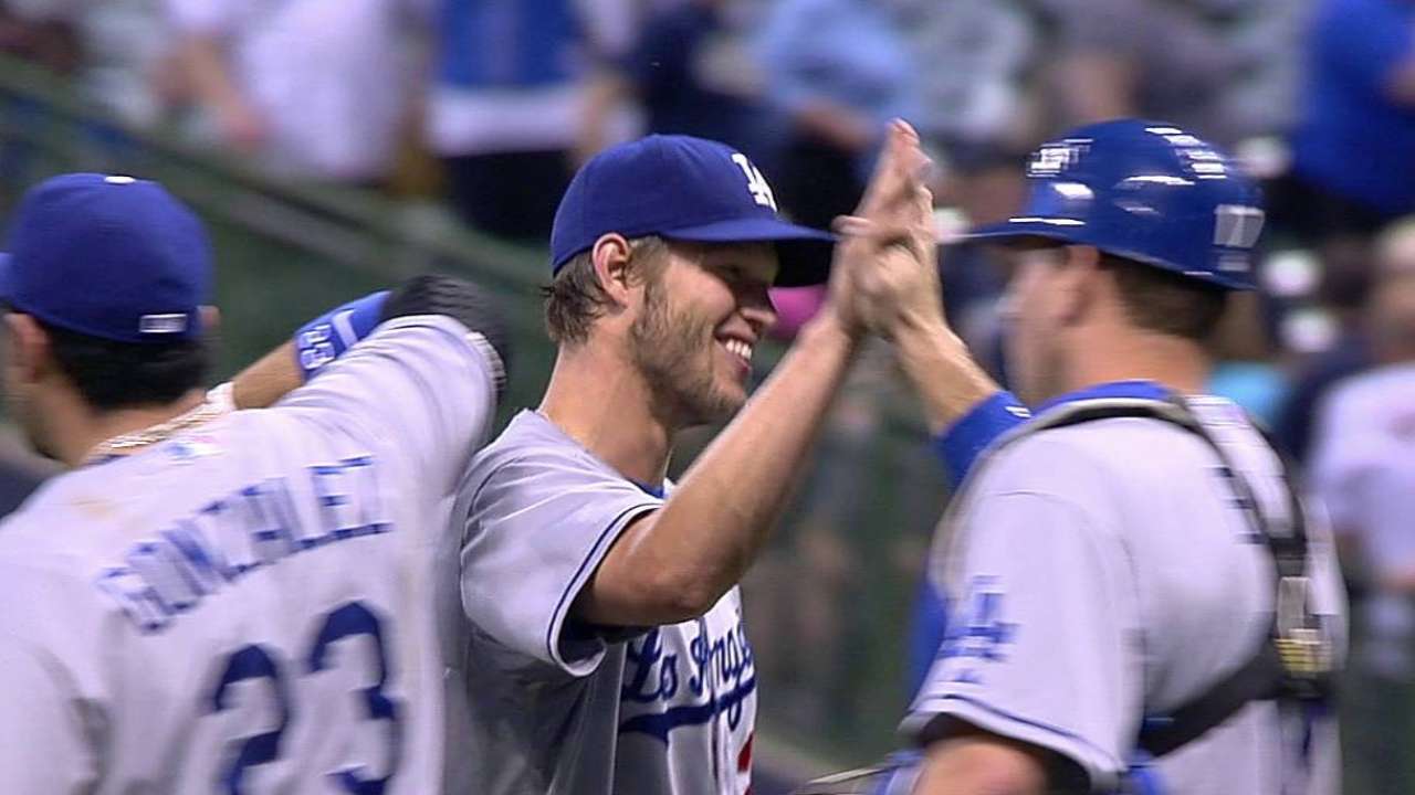Dodgers respaldan con poder a Kershaw en triunfo