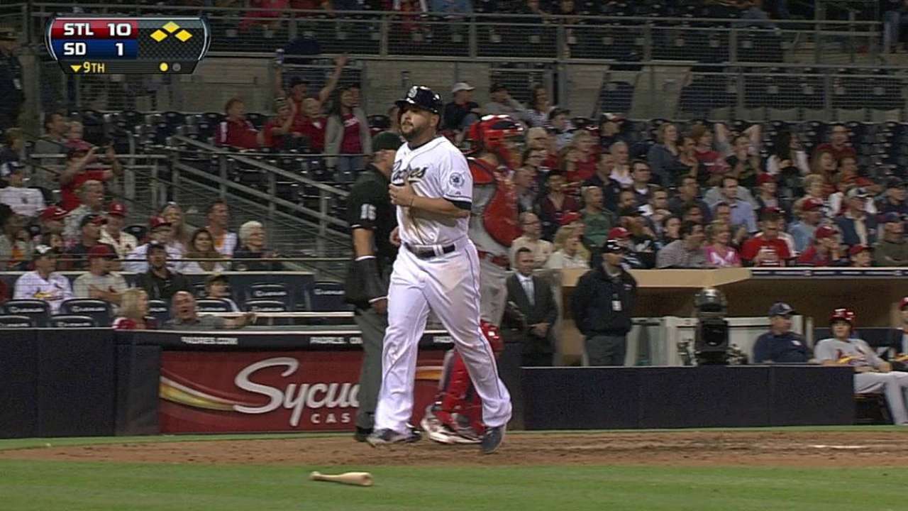 Vólquez se descontrola y Padres caen con Cardenales