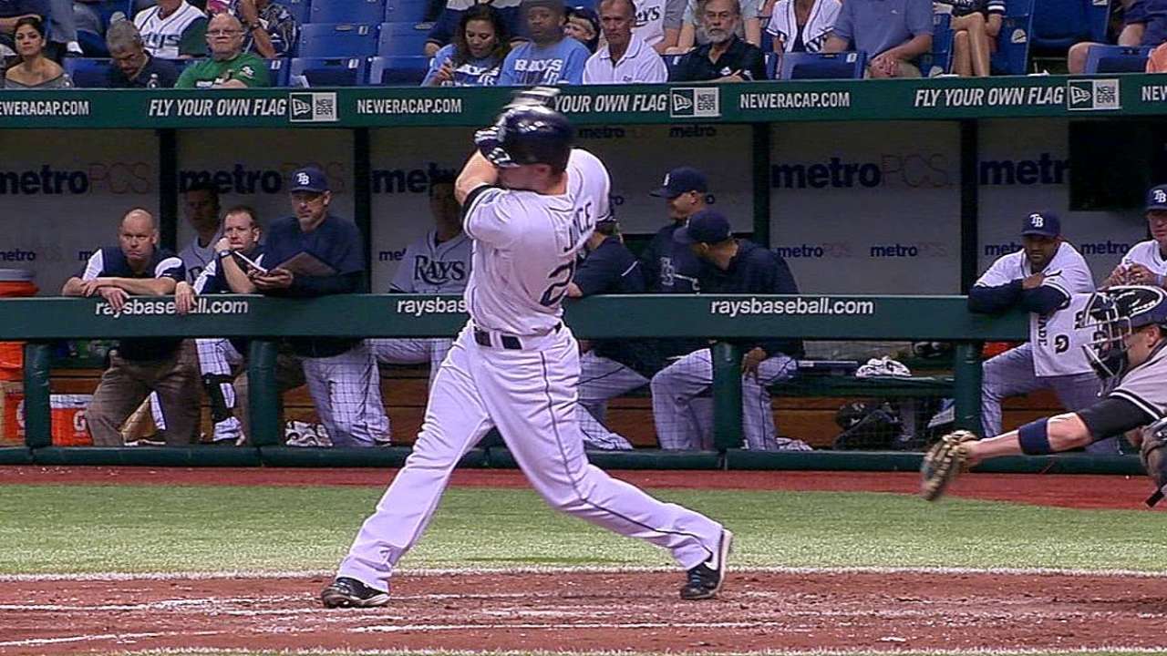 Rays unable to rally after short Hernandez start