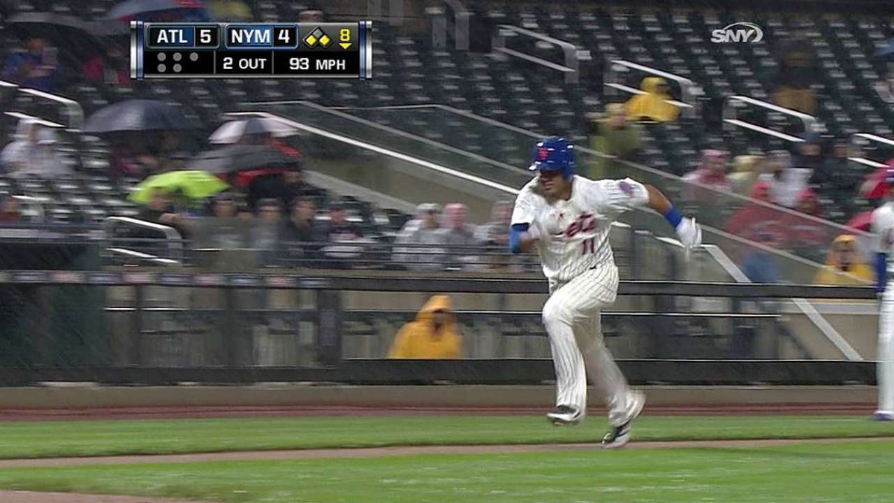 Mets rally to tie in eighth before rain suspends game
