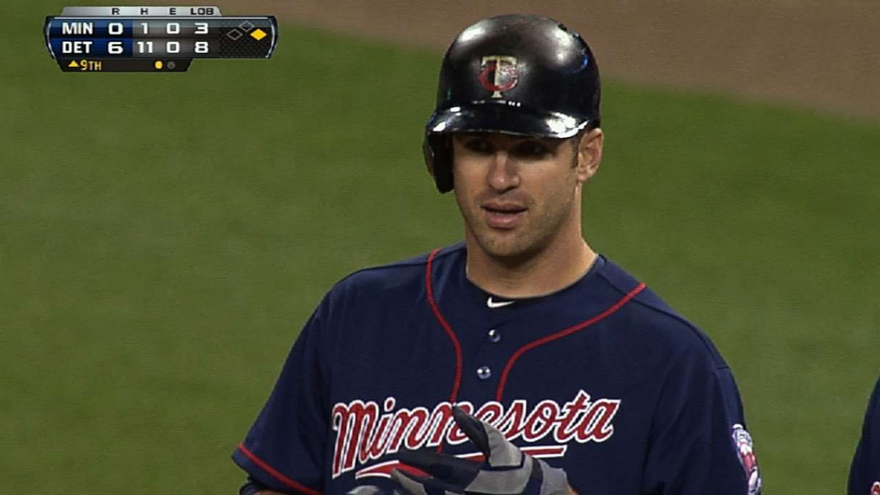 Mauer squashes no-hitter in ninth for third time