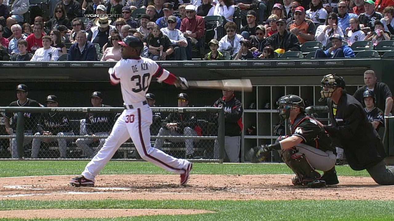 Dunn, De Aza ayudaron a White Sox a barrer serie