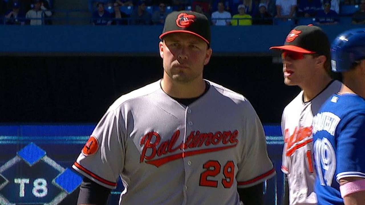 Hunter says bruised hand 'not that bad'