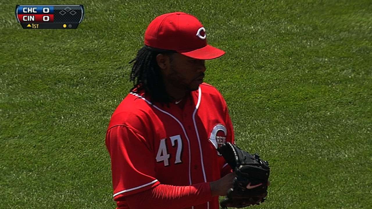 'Pen squanders Cueto's strong start as Cubs win in 10th