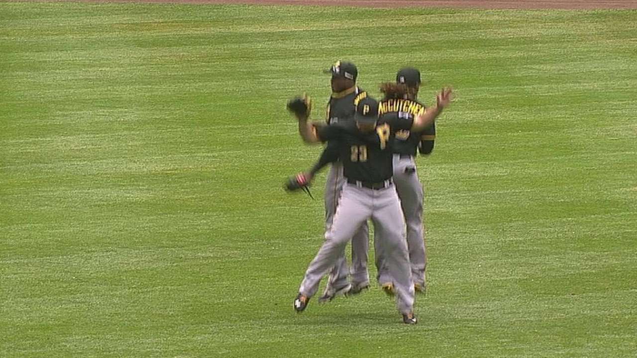 Three up, three down: Bucs staying hot, KC fading