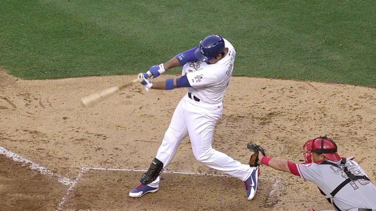 Adrián de 4-4 en victoria de Dodgers sobre Angels