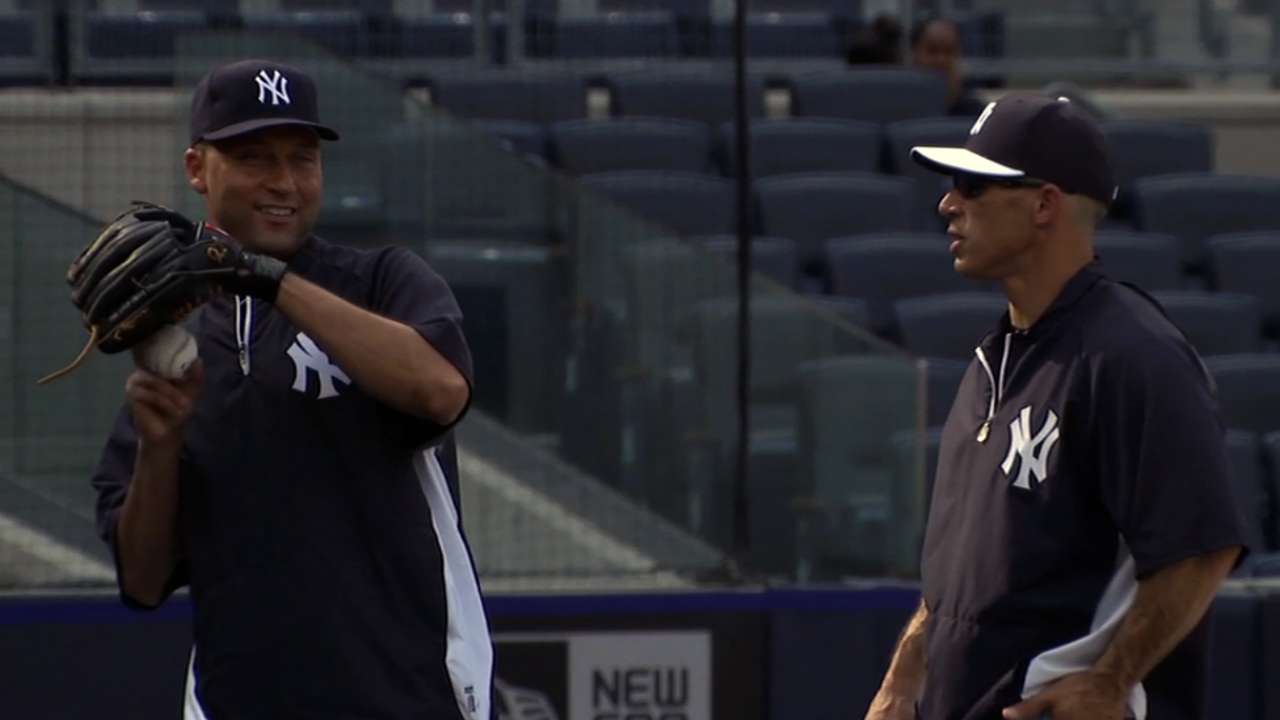 Jeter discusses rehab after playing catch