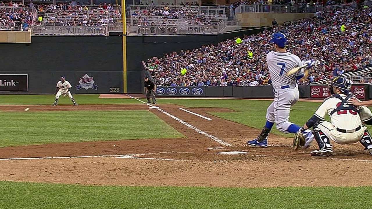 Mauer leading at catcher in AL All-Star voting