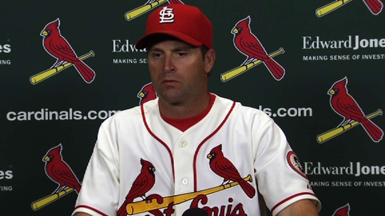 Despite hot play, Cards in dogfight in NL Central
