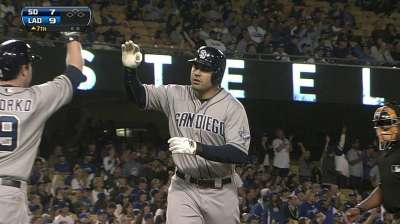 Quentin jonronea pero Padres caen con Dodgers