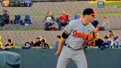 Braves stock up on pitching with college arm Hursh