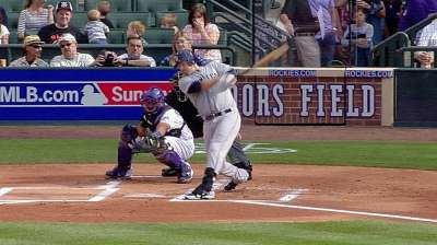 Headley, scuffling at plate, takes a breather Sunday