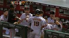 Giants' offense breaks out behind six-run fourth