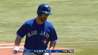 Surging Lind gets rare start against lefty