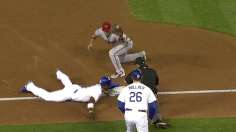 D-backs rally in ninth, hang on to drop Dodgers