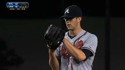 Rookie Wood adjusting to pitching with glasses