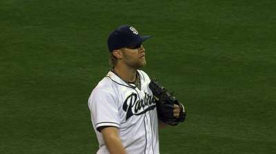 Cashner baffles Braves as Padres clinch series