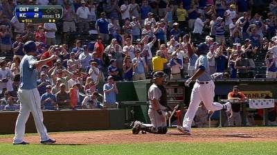 Leyland sticking with Valverde as closer