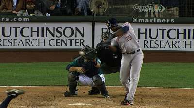 Astros end losing streak behind big ninth-inning rally
