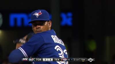 Late rally gives Blue Jays series-opening win