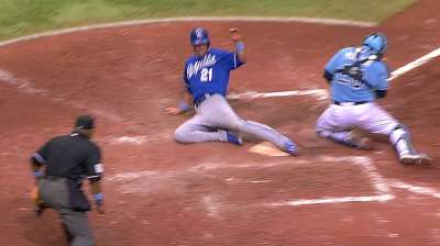 Gordon out of lineup against White Sox lefty