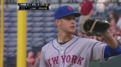 Mets strike late to help strong Wheeler win debut