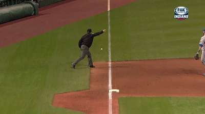 Indians' three-run eighth evens series with KC