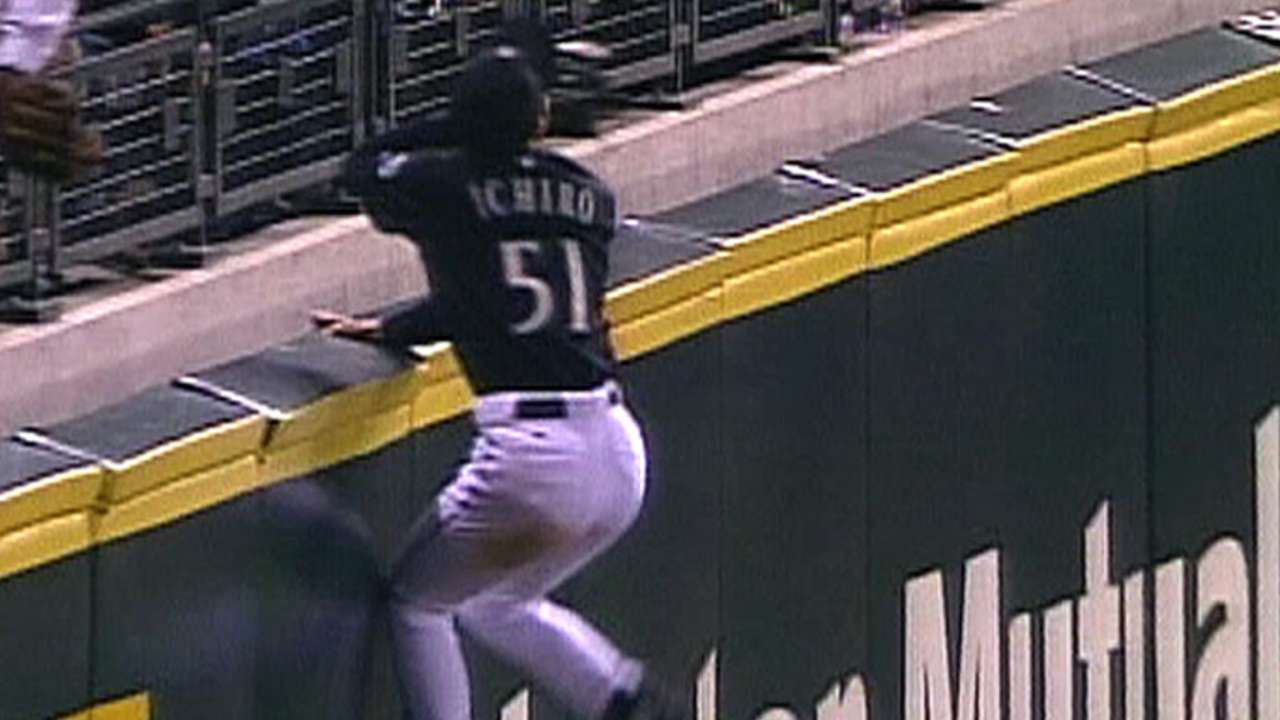 Ichiro's amazing grab