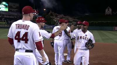 Angels rally after trailing Felix by seven