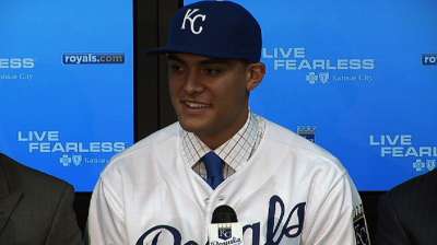 Royals sign supplemental pick Manaea