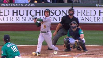 Healthy Lowrie finding his niche with the A's