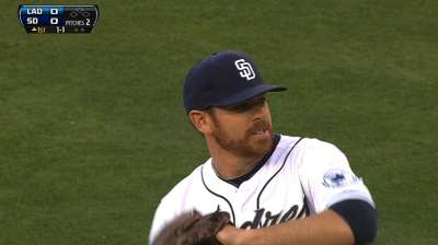 Bullpen answers early call as Padres top Kershaw