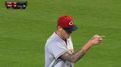 Reds take finale vs. D-backs behind Latos
