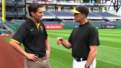 Bell among coaches to round out revamped Reds staff