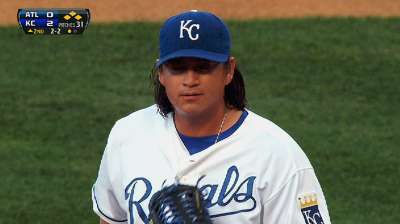 Mendoza headed to Japan for 2014 season