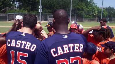 Past and present Astros join together for golf benefit