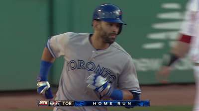 In groove, Bautista sticking with high-cuffed pants