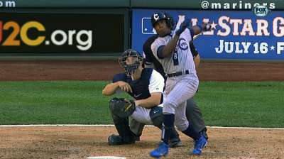 Soriano picks up 'pen with 11th-inning homer