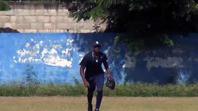 Flurry of top international prospects inked on first day