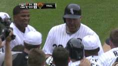 Q dramatics: Dunn, White Sox walk off after gem