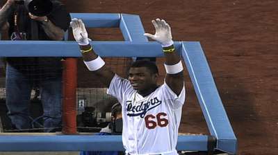 Adrian throws Final Vote support to teammate Puig