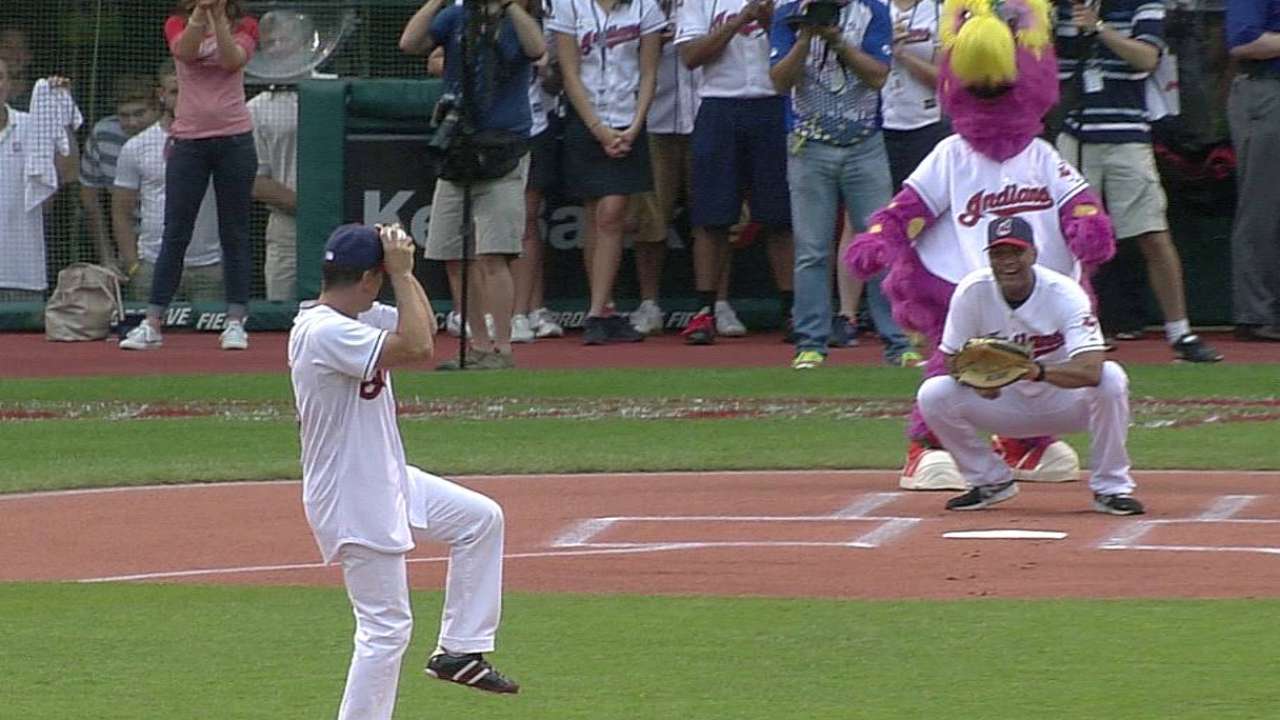 Vizquel to be inducted into Indians Hall of Fame