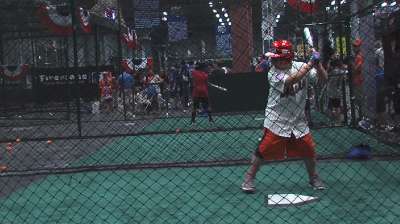 Baxter the Bobcat channels Goldschmidt in HR contest