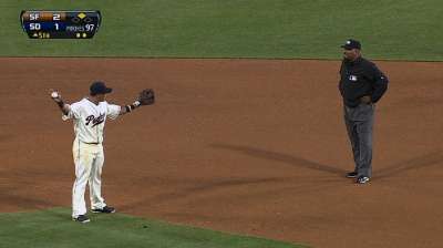 Padres attempt hidden-ball trick vs. Giants