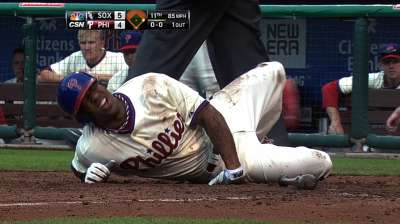 Revere suffers broken right foot on foul ball