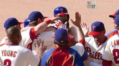Phillies walk off in 10, finish first half at .500 mark