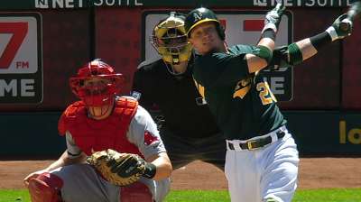 Donaldson honored with A's Heart and Hustle Award