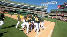 Donaldson walks A's off into All-Star break