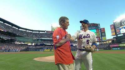 Seaver looks right at home on Citi Field mound